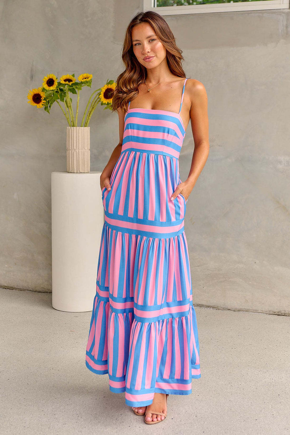 Marisol | Vestido Maxi a Rayas con Tirantes y Bolsillos