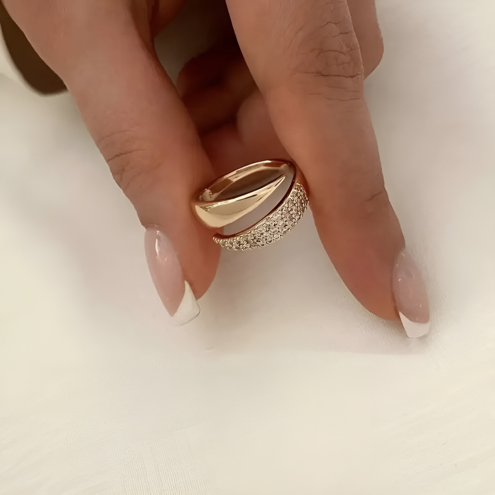 Julia | Anillo Elegante Haven