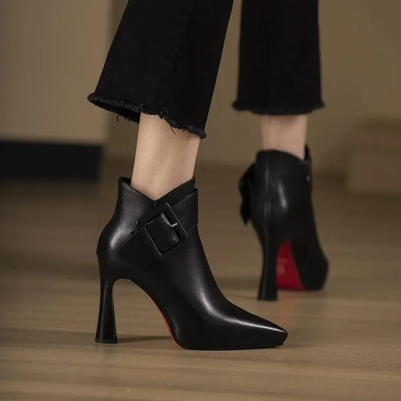 Aveline | Botines con Hebilla Elegante